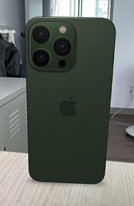 Apple iPhone 13 Pro - 512GB Space Gray (Grade B)