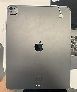Apple iPad Pro 11" 5th Gen (2024) - 256GB Silver (Grade A)