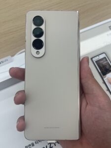 Samsung Galaxy Z Fold 4 5G - 256GB Gold (Grade A)